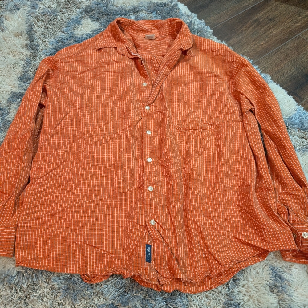 5/$20 Old navy shirt